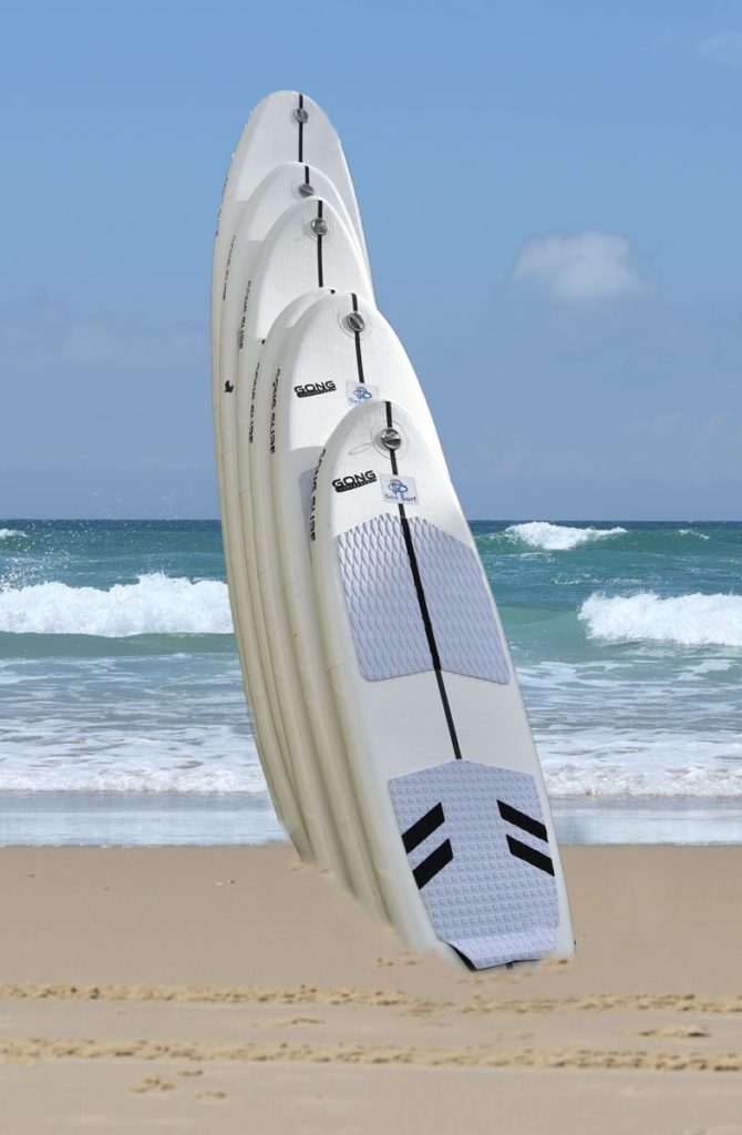 Les nouvelles planches de surf gonflables de la marque Gong (couleur : blanche)